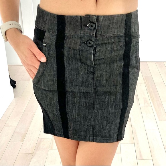 Diesel black denim mini skirt- size 26 - stretch - Picture 12 of 13
